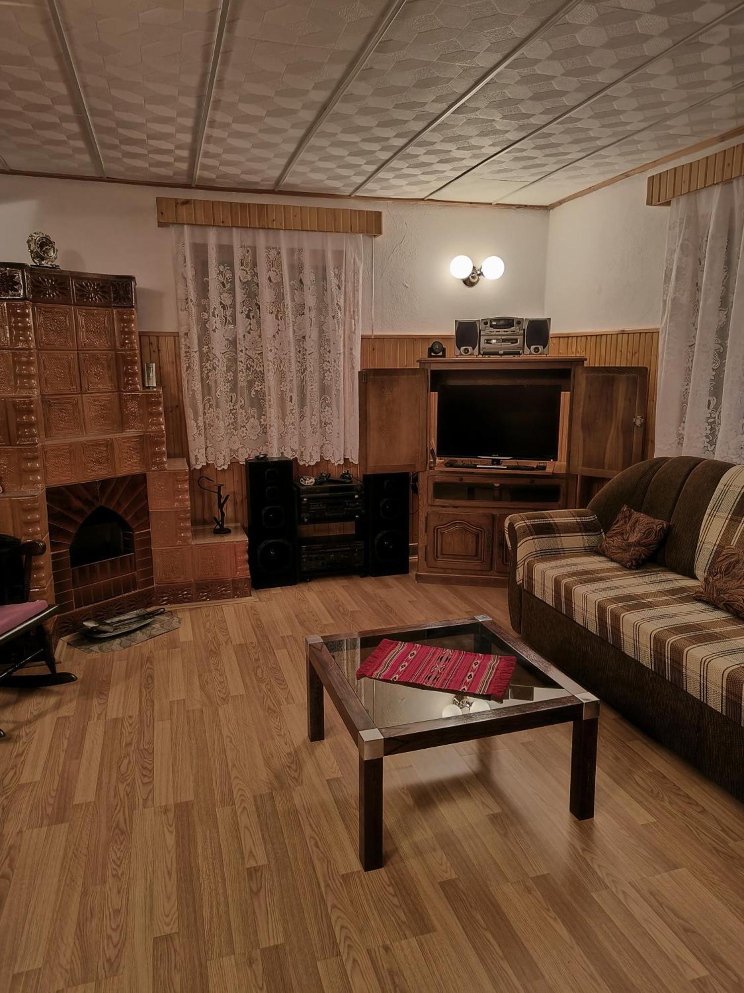 Casa Dintre Meri Poiana Marului  Luaran gambar