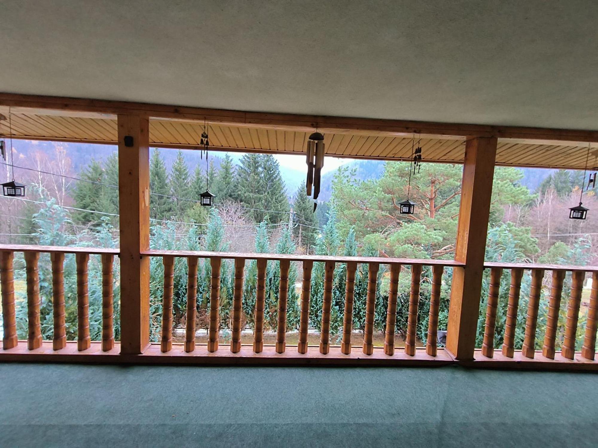 Casa Dintre Meri Poiana Marului  Luaran gambar