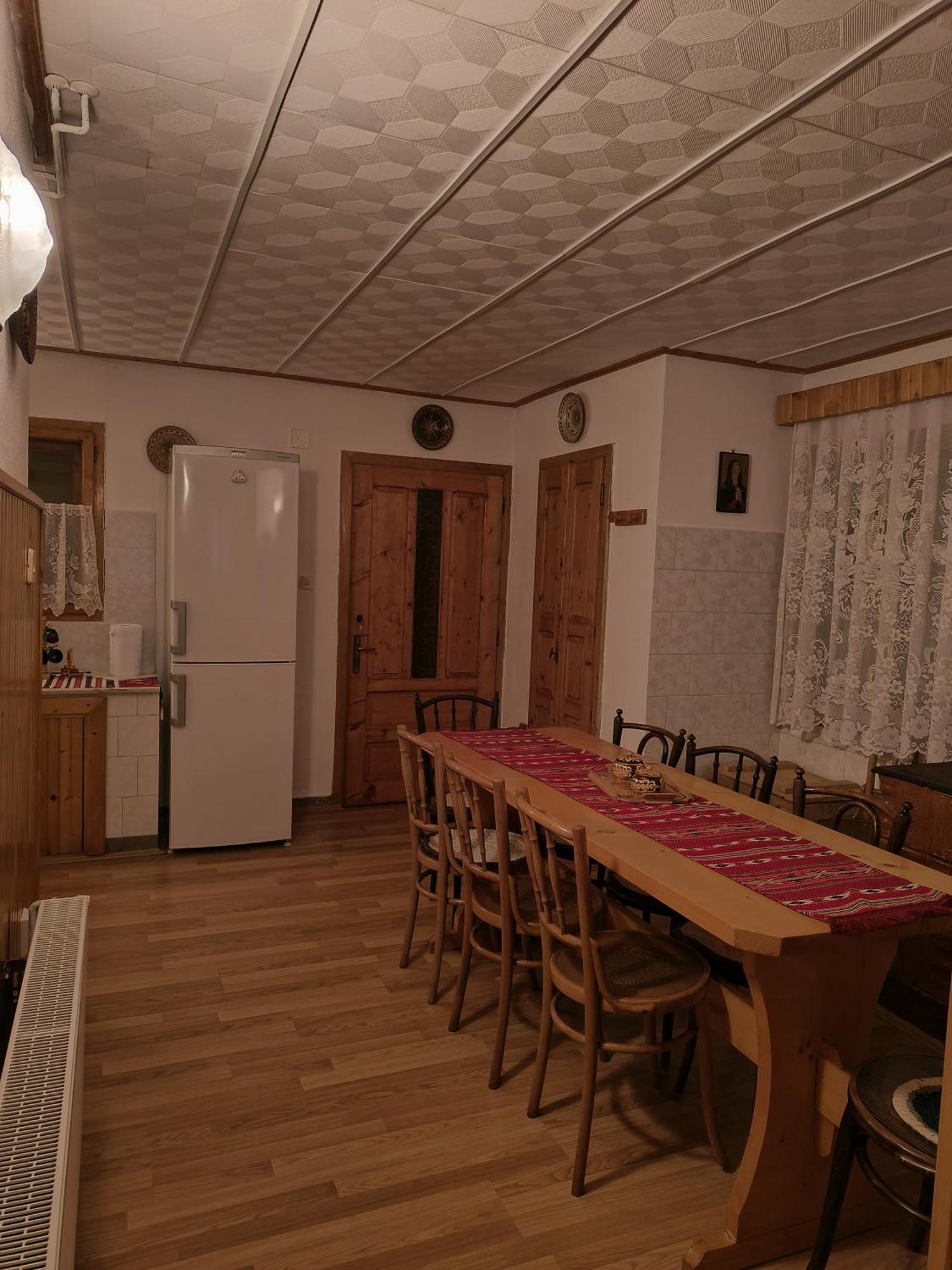 Casa Dintre Meri Poiana Marului  Luaran gambar