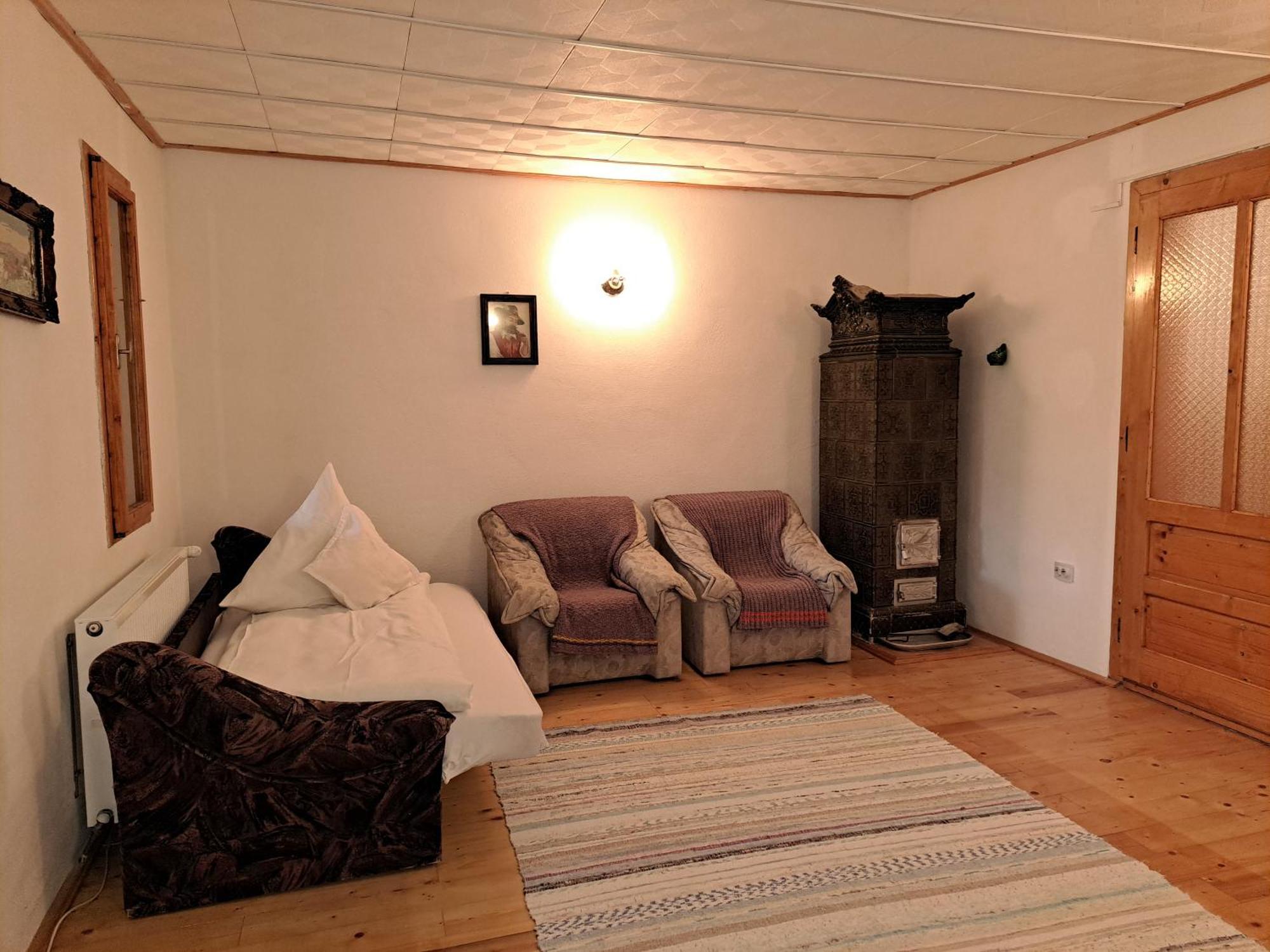 Casa Dintre Meri Poiana Marului  Luaran gambar