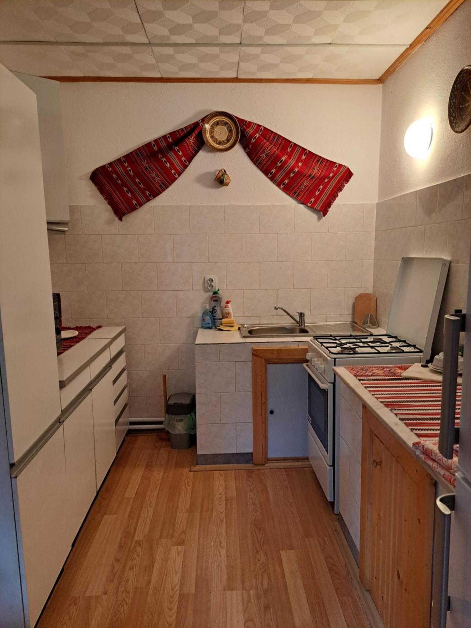 Casa Dintre Meri Poiana Marului  Luaran gambar